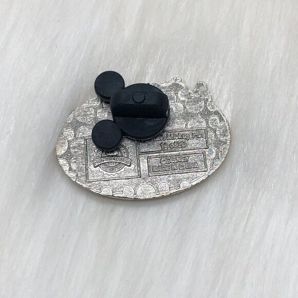 🔮 5/$25 Disney Goofy Skiing Chaser‎ Pin - Picture 3 of 3